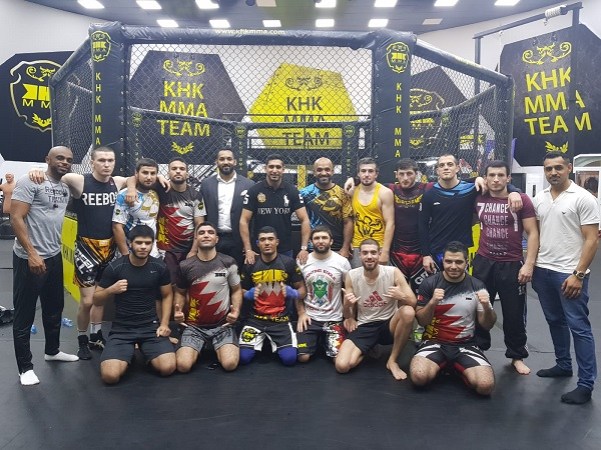 Mohammed Shahid (standing, 5th from the left), Amir Khan (standing 6th from the left)