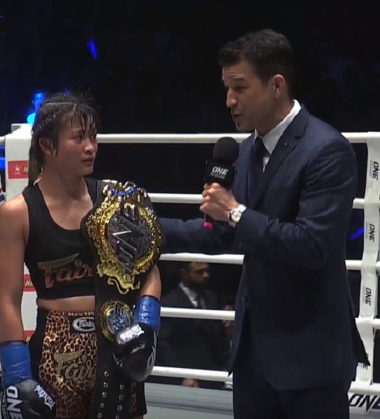 Stamp Fairtex, Mitch Chilson