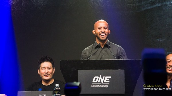Chatri Sityodtong, Demetrious Johnson (photo by Alvin Berto)