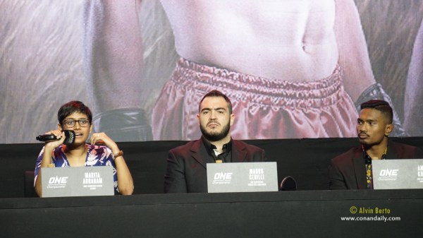 Marita Abraham, Mauro Cerilli, Amir Khan (© Alvin Berto)