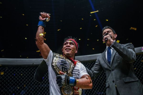 Kevin Belingon, Mitch Chilson (© ONE Championship)
