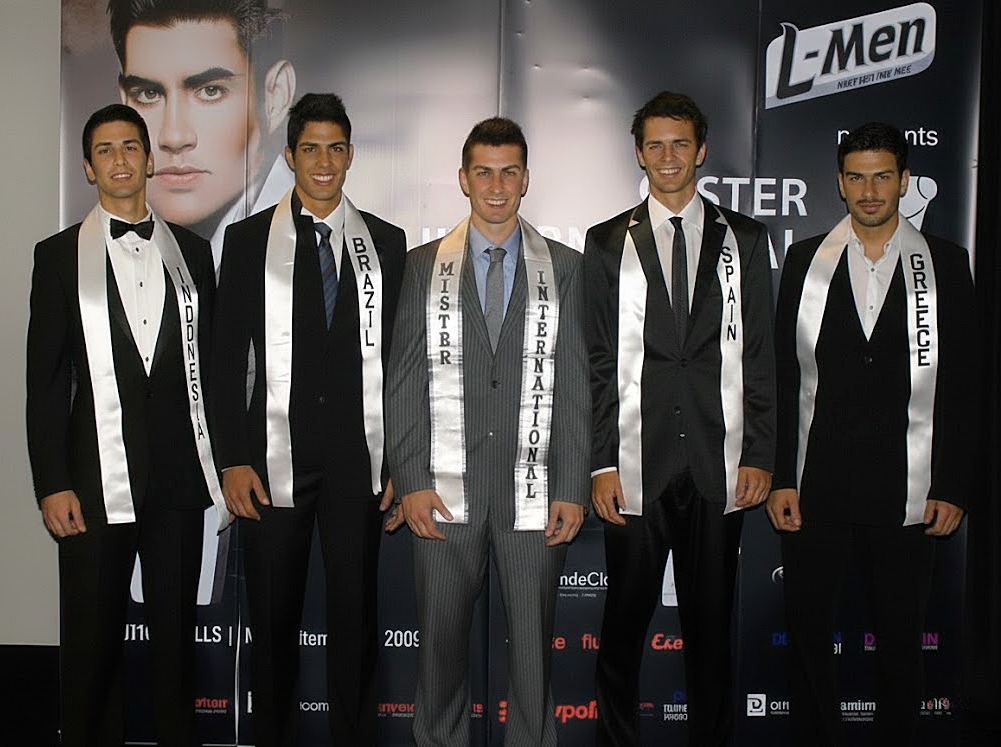 Thomas Sebastian, Caio Lucius Ribeiro, Ryan Terry, Luis Alberto Maicas, Leonides Sulai