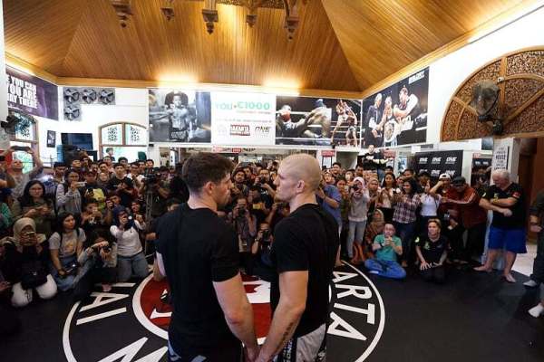 Tyler McGuire, Zebaztian Kadestam (© ONE Championship)