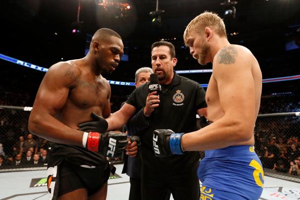 Jon Jones, John McCarthy, Alexander Gustafsson