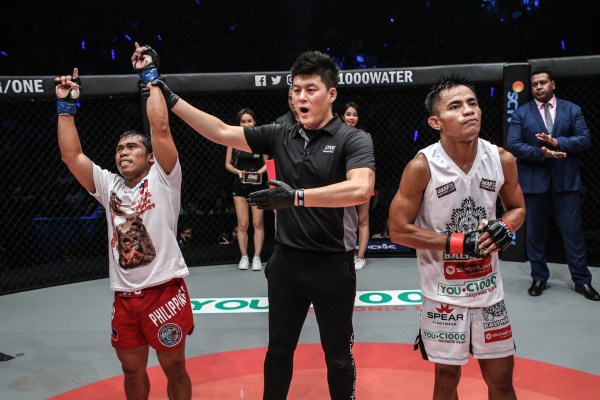 Robin Catalan, Kemp Cheng, Stefer Rahardian (© ONE Championship)