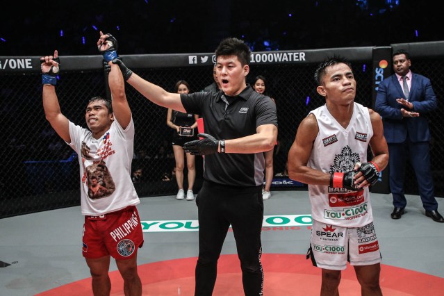 Robin Catalan, Kemp Cheng, Stefer Rahardian (© ONE Championship)