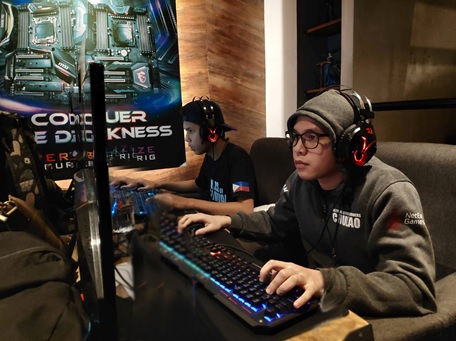 John Kirk Magbanua, Jhoey Bhoy Buenaflor