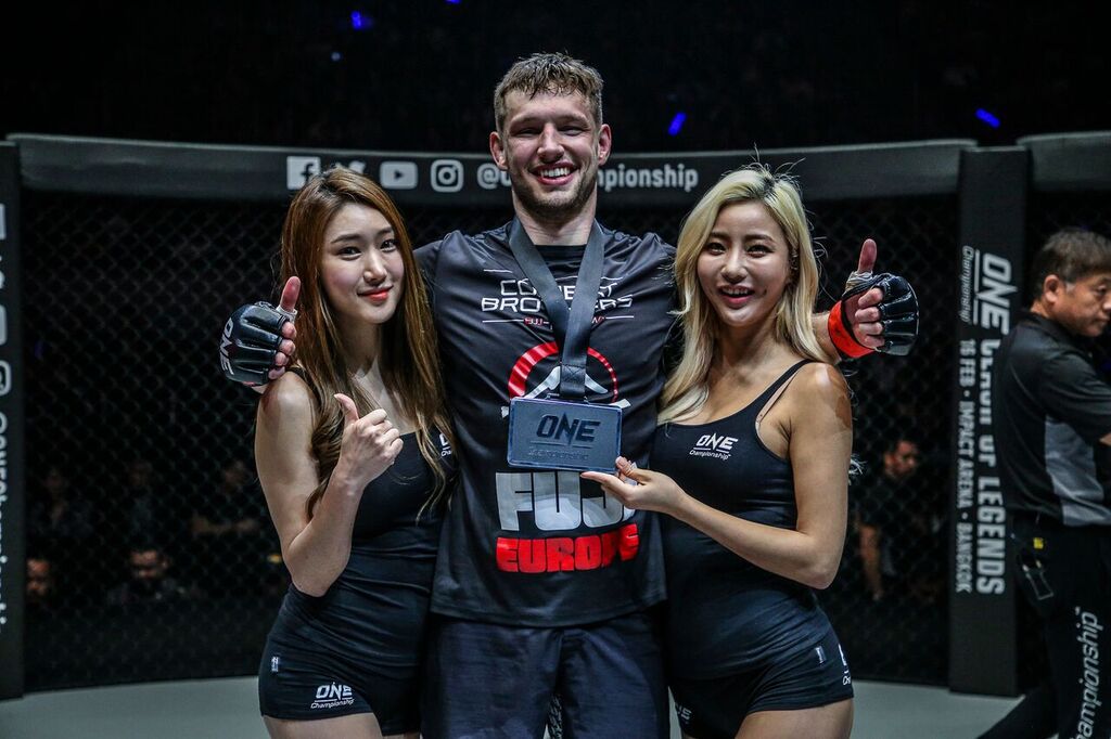 Undefeated Dutch MMA fighter Reinier De Ridder makes successful ONE Championship debut