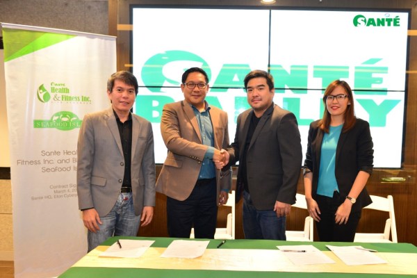 (2nd-3rd from left) Joey Marcelo, Raymund Magdaluyo