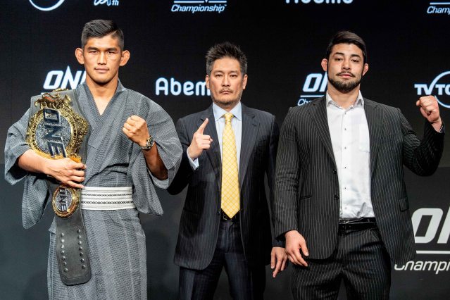 Aung La N Sang, Chatri Sityodtong, Ken Hasegawa (©ONE Championship)