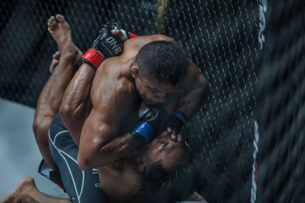 Bibiano Fernandes, Kevin Belingon (©ONE Championship)
