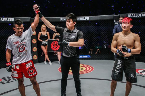 Edward Kelly, Kemp Cheng, Sung Jong Lee (© ONE Championship)