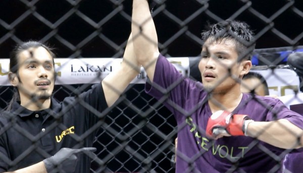 JR Rulloda, Adonis Sevilleno