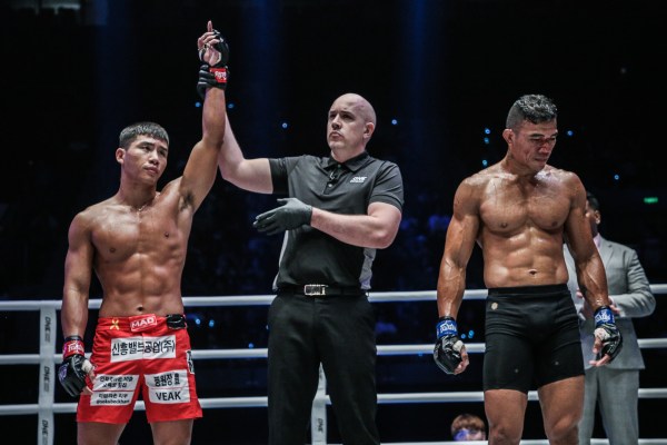 Yoon Chang Min, Olivier Coste, Trestle Tan (© ONE Championship)