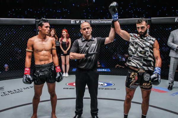 Jo Nattawut, Elias Dolaptsis, Giorgio Petrosyan (©ONE Championship)