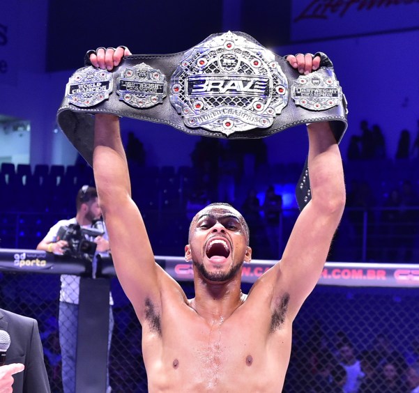 Cleiton Silva (©Brave Combat Federation)