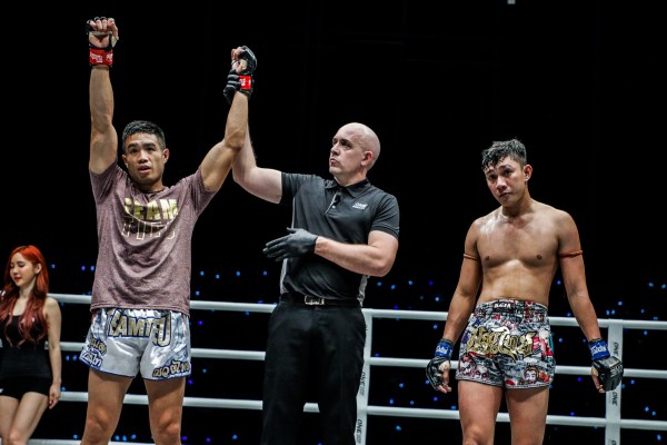 Michael Pham, Olivier Coste Mohamad Fakri Bin Yusoff (©ONE Championship)