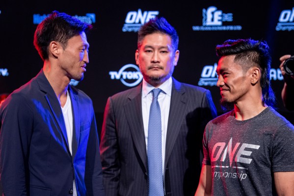 Senzo Ikeda, Chatri Sityodtong, Lito Adiwang (© ONE Championship)