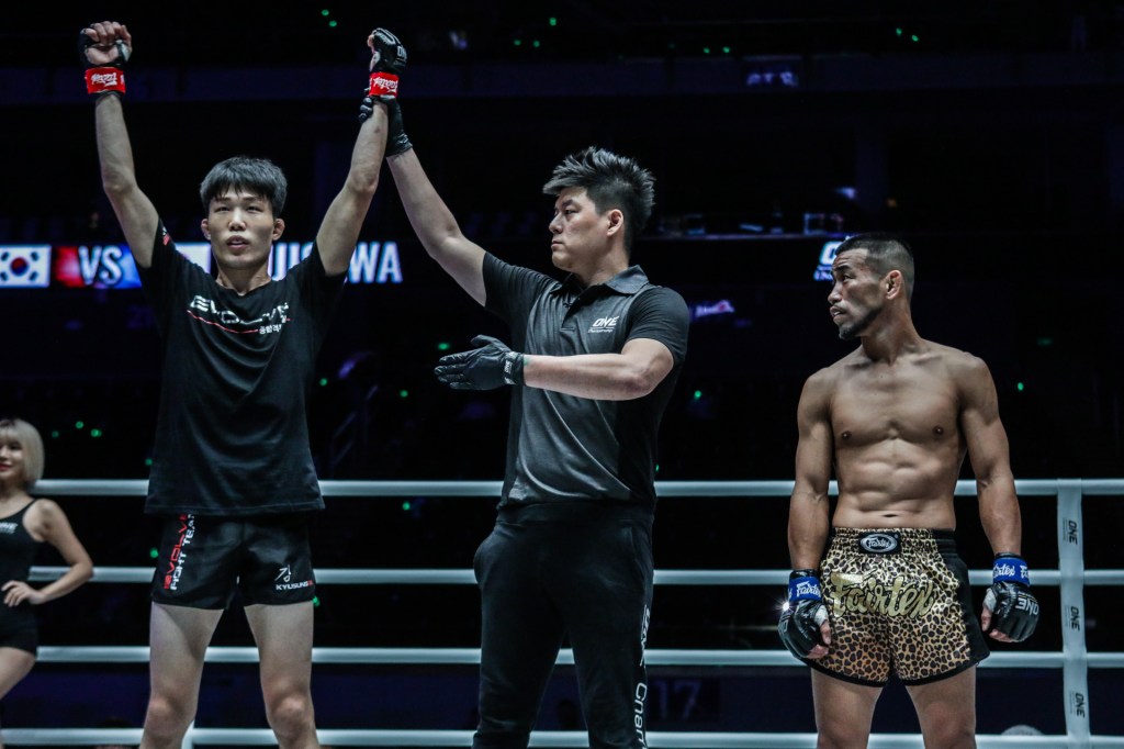Kim Kyu Sung, Kemp Cheng, Akihiro Fujisawa (©ONE Championship)