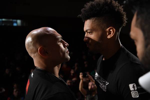 Hayder Hassan, Carl Booth (©BRAVE Combat Federation) 