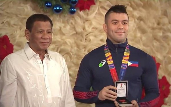 Rodrigo Duterte, Mark Striegl