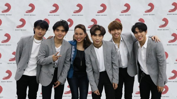 Ken, Sejun, Roslyn Pineda, Josh, Justin, Stell