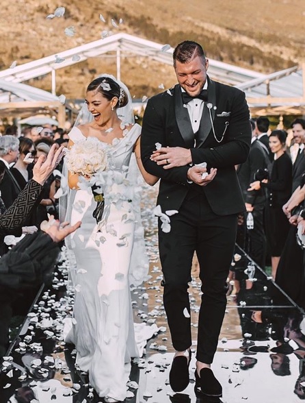Demi-Leigh Nel-Peters, Tim Tebow