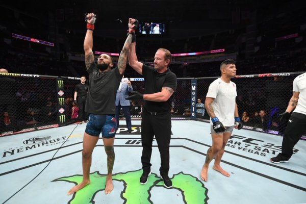 Andre Ewell, Kerry Hatley, Jonathan Martinez (©UFC)