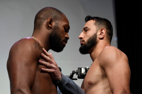 Jon Jones, Dominick Reyes (©UFC)
