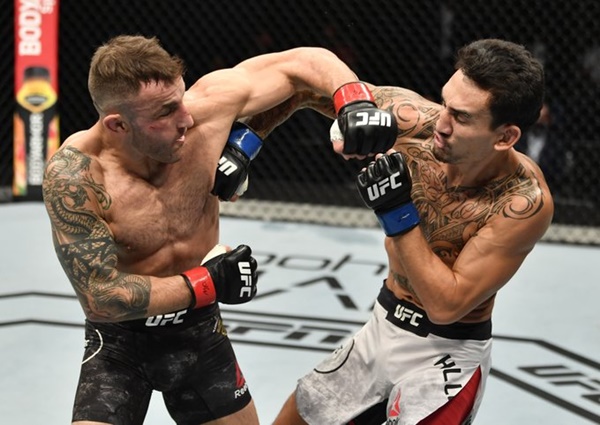 Alexander Volkanovski, Max Holloway (©UFC)