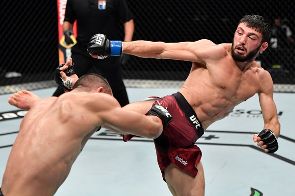 Davi Ramos, Arman Tsarukyan (©UFC)