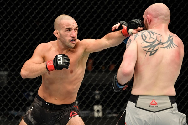 Jared Gordon, Chris Fishgold (©UFC)