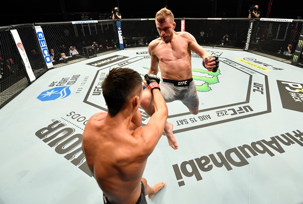 Martin Day, Davey Grant (©UFC)