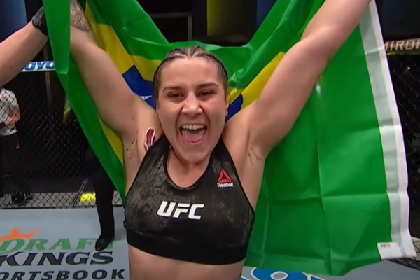 Jennifer Maia