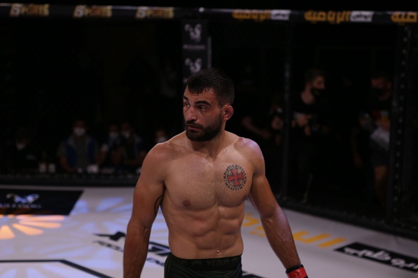 Benoit St. Denis (©BRAVE Combat Federation)