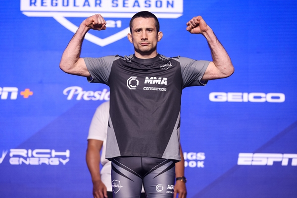 Anthony Dizy (©Professional Fighters League)