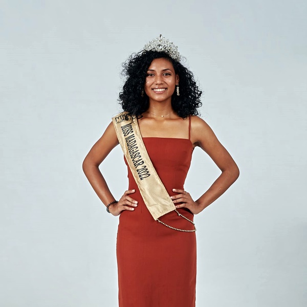 Antsaly Rajoelina (©Miss Madagascar)