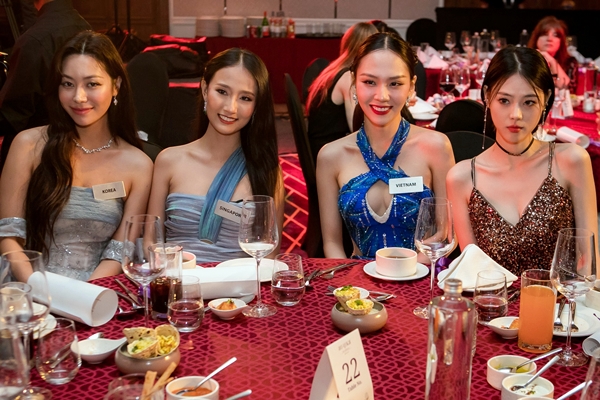 Kim Lijin, Oh Wei Qi, Huynh Nguyen Mai Phuong, Li Mengli (©Miss World)