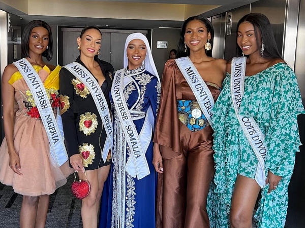 Chidimma Adetshina, Halima Hoy, Khadija Omar, Saran Bah, Marie-Emmanuelle Diamala