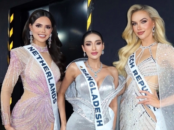 Nathalie Yasmin Mogbelzada, Tangia Zaman Methila,Michaela Tomanova