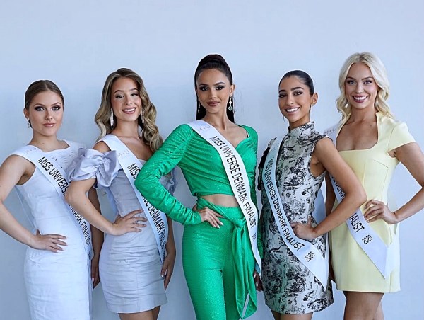 Anastasia Bond Pozdnyakova, Laura Stahrenberg Harring, Victoria Isabella Mary Larsen, Rose Shirachini, Fie Rose Lindegaard